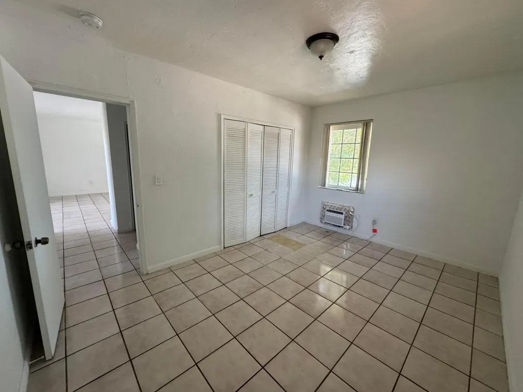 605 84th Street Miami Beach FL 33141
