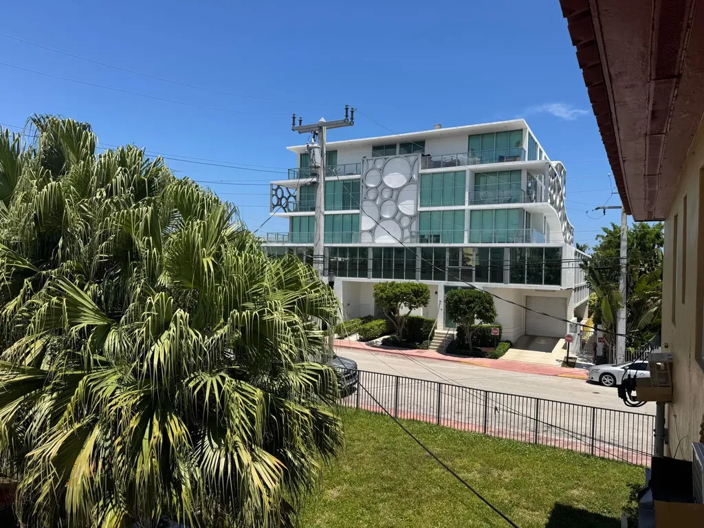 605 84th Street Miami Beach FL 33141