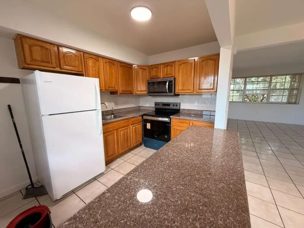 605 84th Street Miami Beach FL 33141