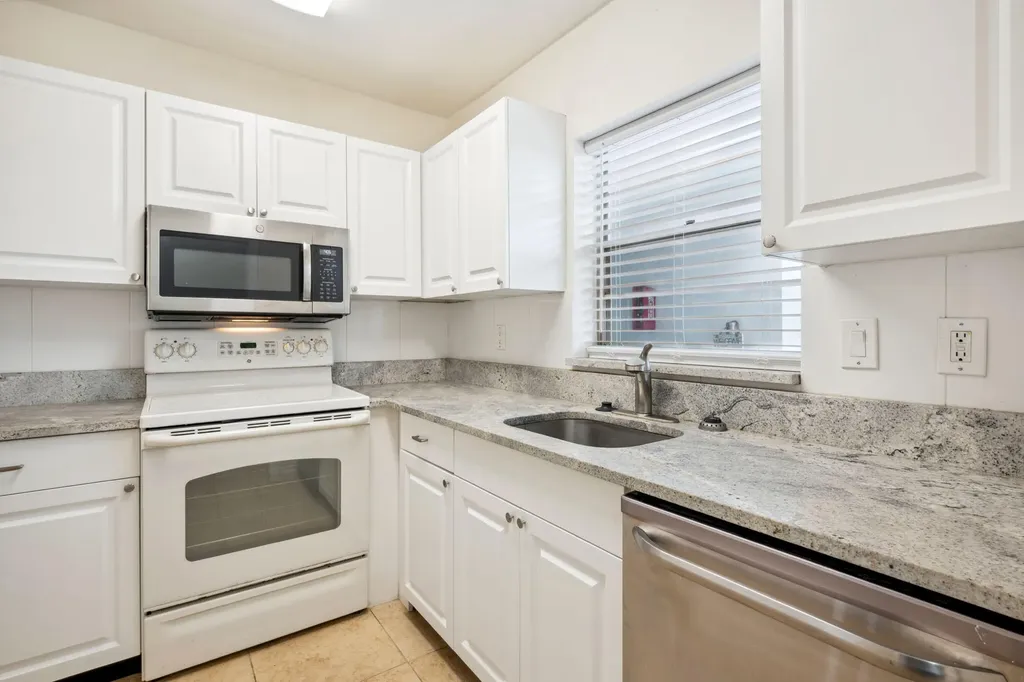308 Southwind Court North Palm Beach FL 33408