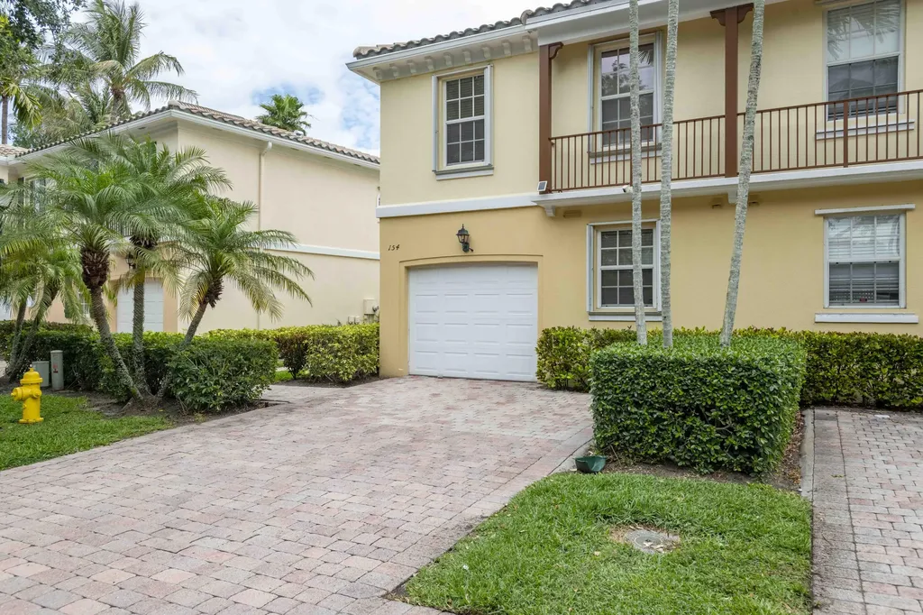154 Santa Barbara Way Palm Beach Gardens FL 33410