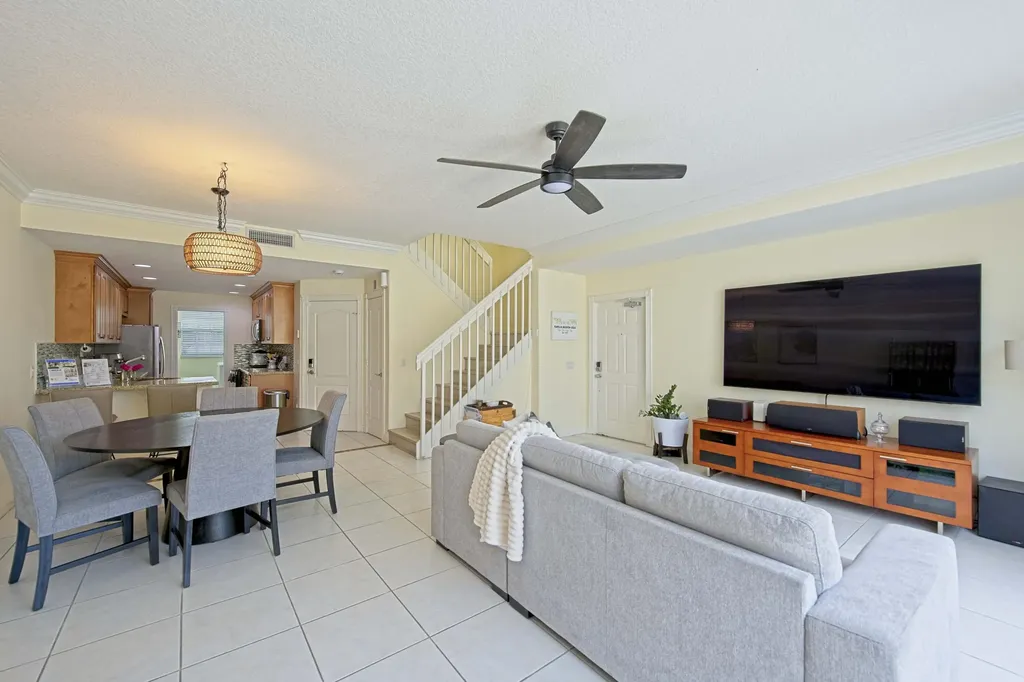 154 Santa Barbara Way Palm Beach Gardens FL 33410