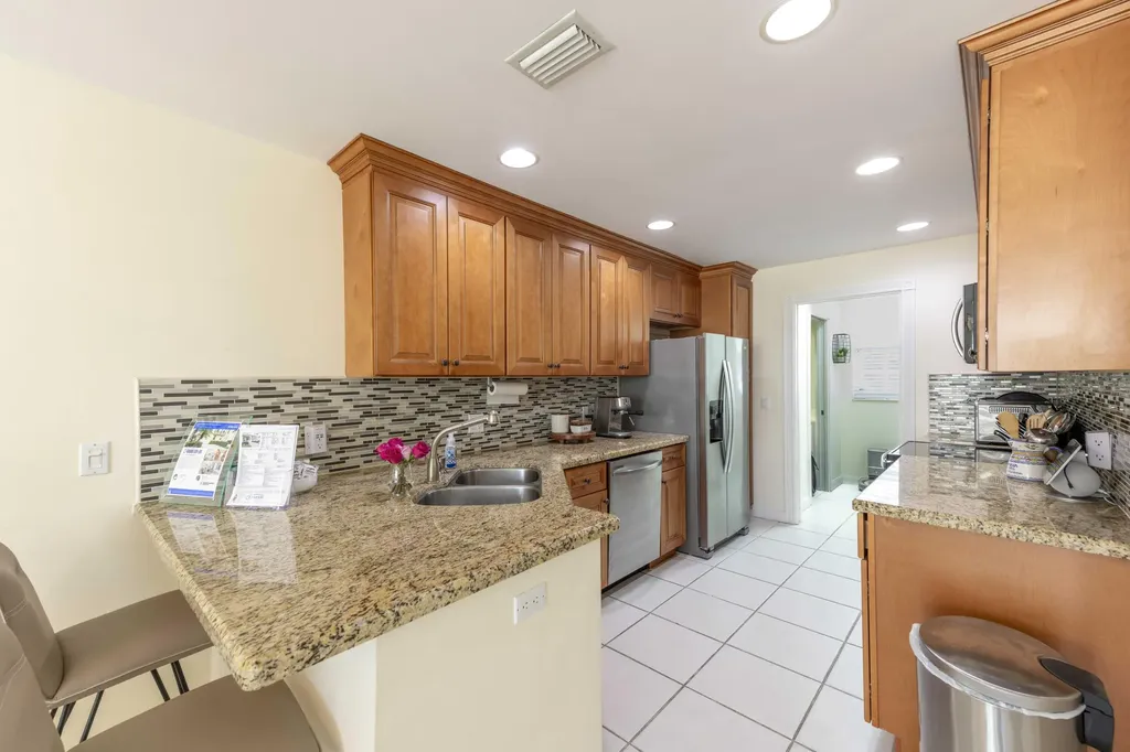 154 Santa Barbara Way Palm Beach Gardens FL 33410