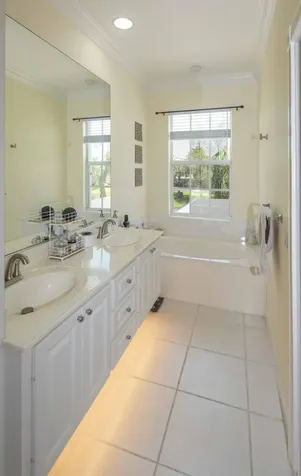 154 Santa Barbara Way Palm Beach Gardens FL 33410