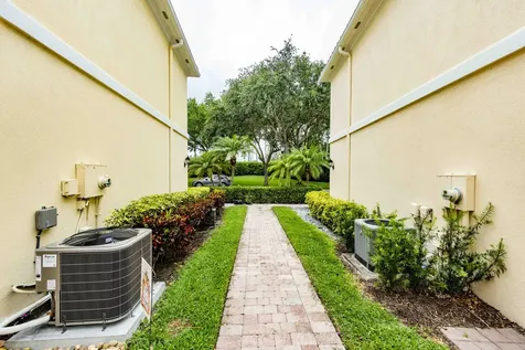 154 Santa Barbara Way Palm Beach Gardens FL 33410
