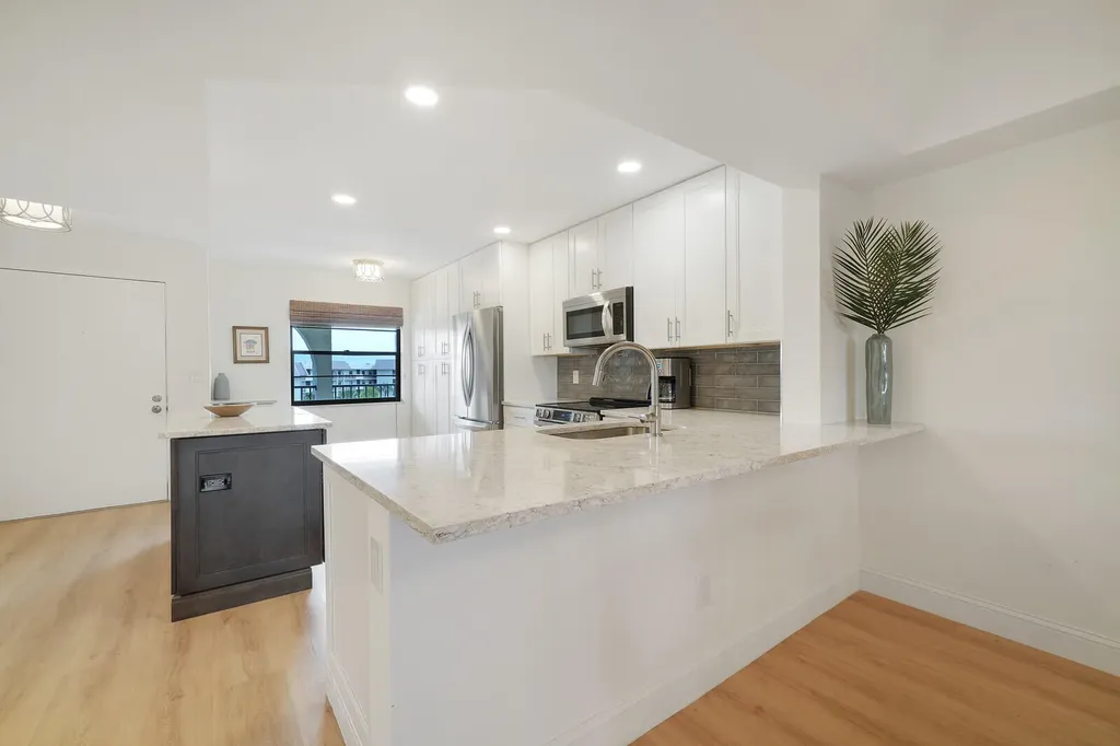 9220 SW 14th Street Boca Raton FL 33428