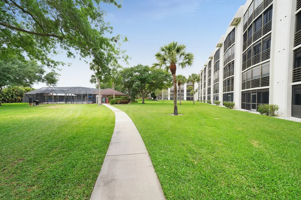 9220 SW 14th Street Boca Raton FL 33428