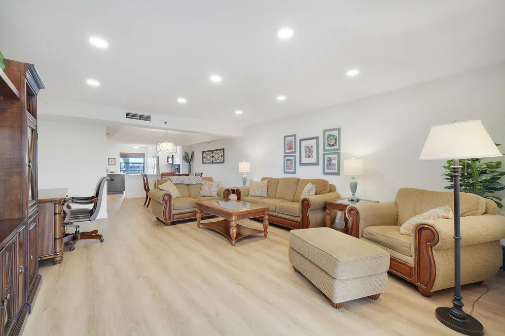 9220 SW 14th Street Boca Raton FL 33428