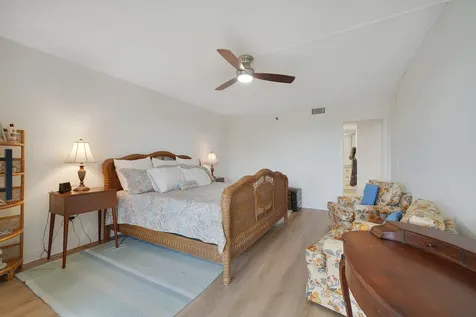 9220 SW 14th Street Boca Raton FL 33428