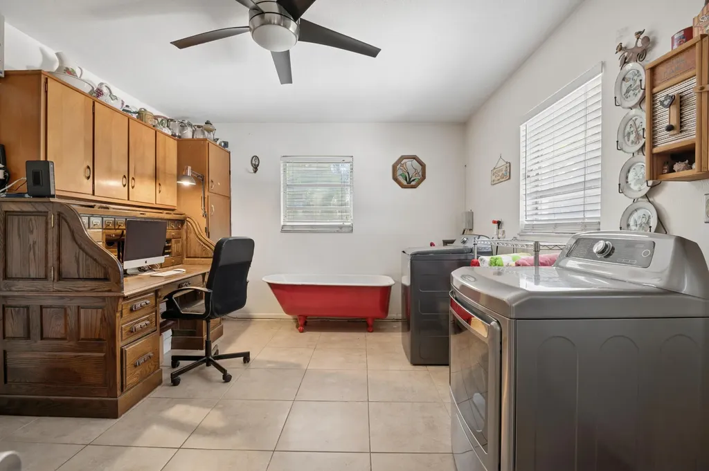 4011 SW 2nd Street Plantation FL 33317