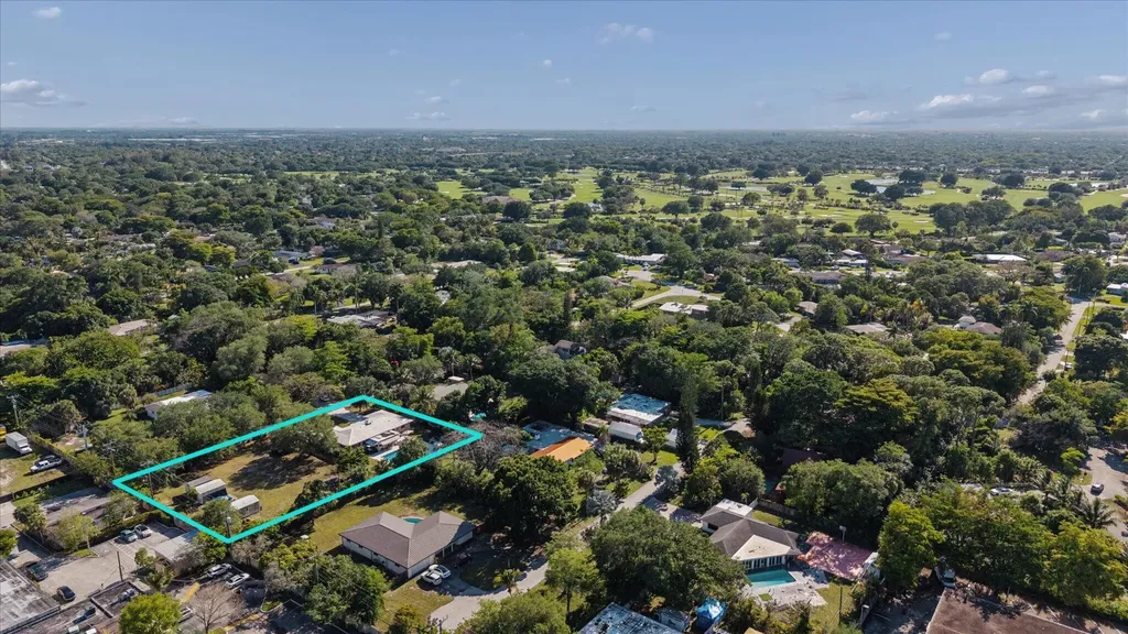 4011 SW 2nd Street Plantation FL 33317