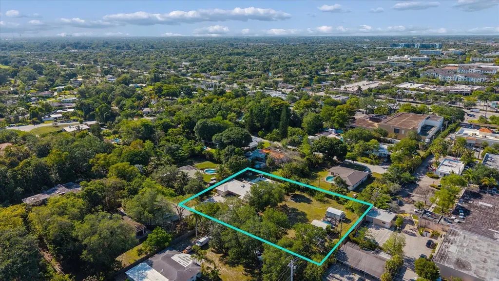 4011 SW 2nd Street Plantation FL 33317
