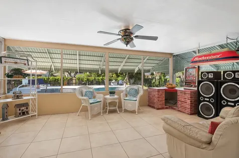 4011 SW 2nd Street Plantation FL 33317