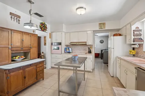 4011 SW 2nd Street Plantation FL 33317