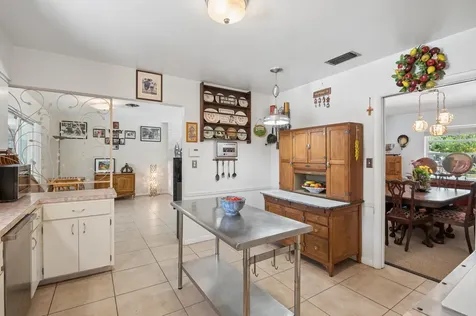 4011 SW 2nd Street Plantation FL 33317