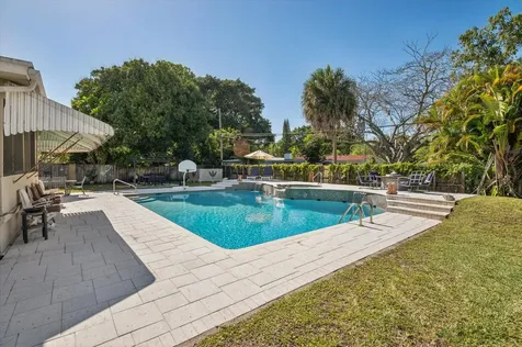4011 SW 2nd Street Plantation FL 33317