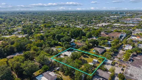 4011 SW 2nd Street Plantation FL 33317