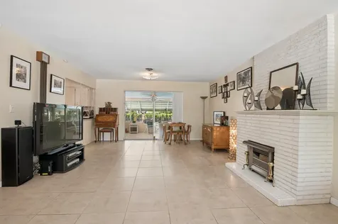 4011 SW 2nd Street Plantation FL 33317