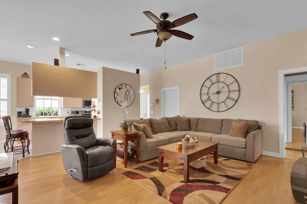 1071 Bedford Avenue Palm Beach Gardens FL 33403