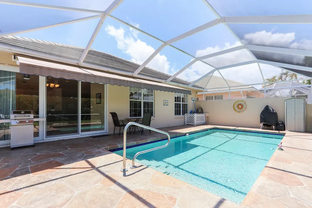 1071 Bedford Avenue Palm Beach Gardens FL 33403
