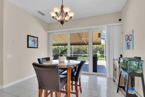 1071 Bedford Avenue Palm Beach Gardens FL 33403