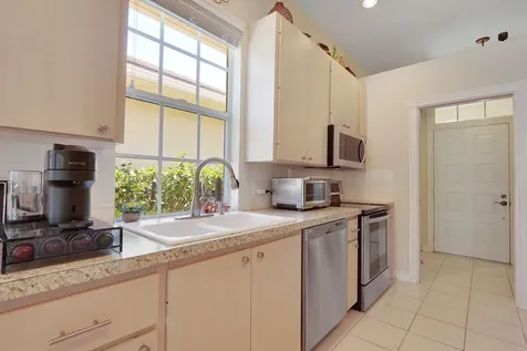 1071 Bedford Avenue Palm Beach Gardens FL 33403