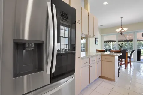 1071 Bedford Avenue Palm Beach Gardens FL 33403
