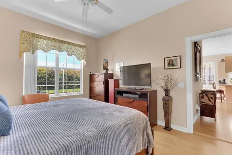 1071 Bedford Avenue Palm Beach Gardens FL 33403