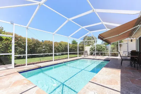1071 Bedford Avenue Palm Beach Gardens FL 33403