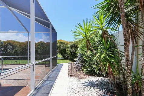 1071 Bedford Avenue Palm Beach Gardens FL 33403