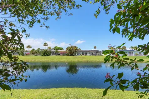 1071 Bedford Avenue Palm Beach Gardens FL 33403