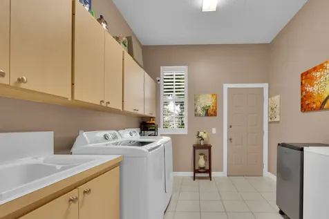 1071 Bedford Avenue Palm Beach Gardens FL 33403