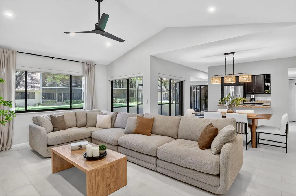 5530 Coach House Circle Boca Raton FL 33486