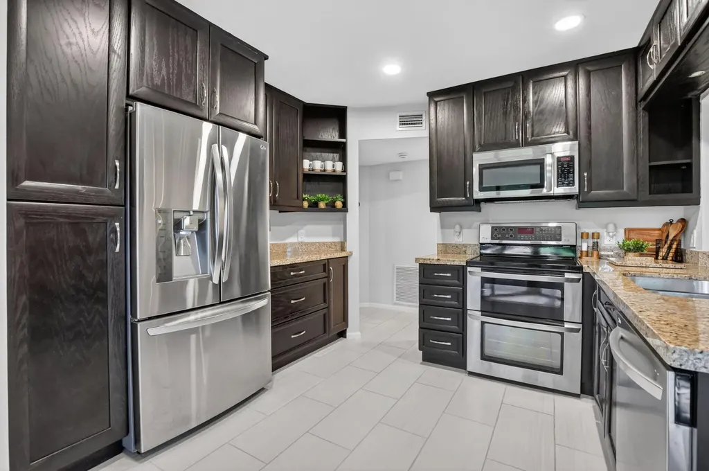5530 Coach House Circle Boca Raton FL 33486
