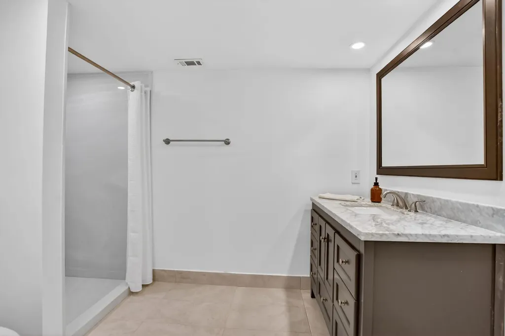 5530 Coach House Circle Boca Raton FL 33486