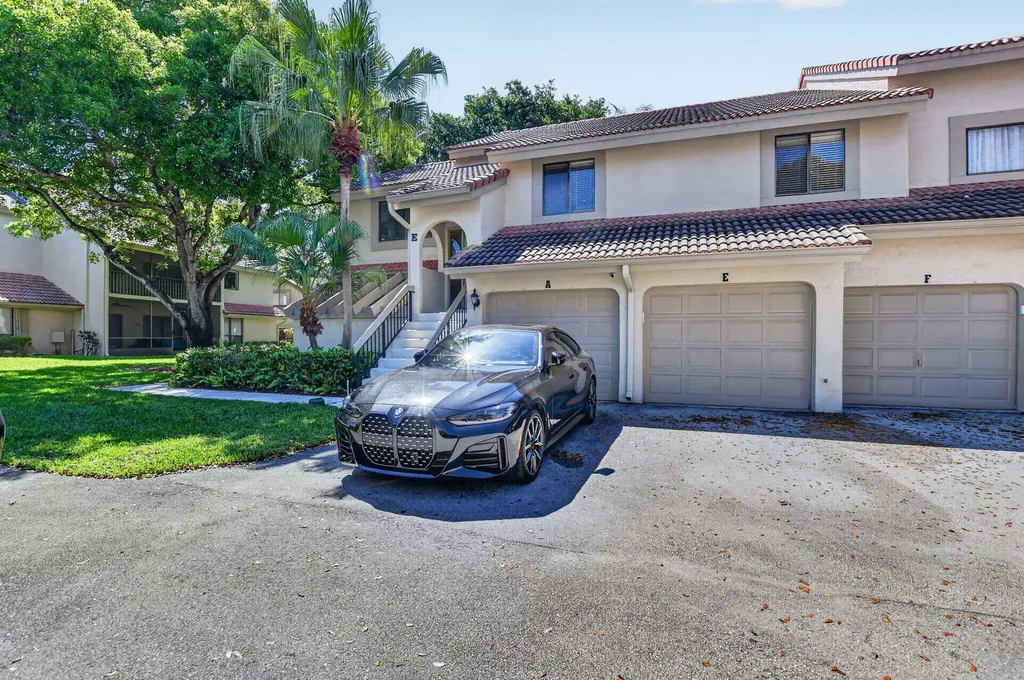 5530 Coach House Circle Boca Raton FL 33486
