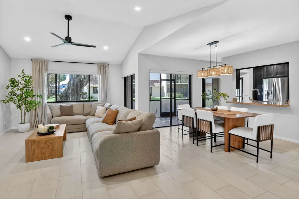 5530 Coach House Circle Boca Raton FL 33486