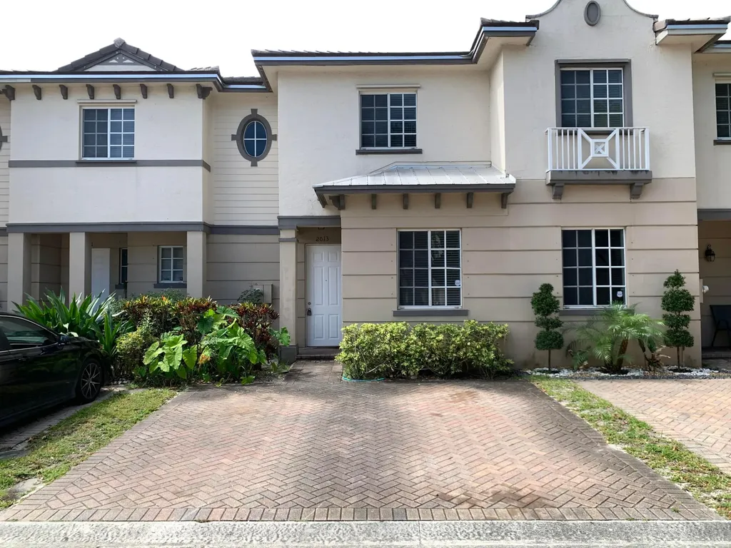 2013 Nassau Drive Riviera Beach FL 33404