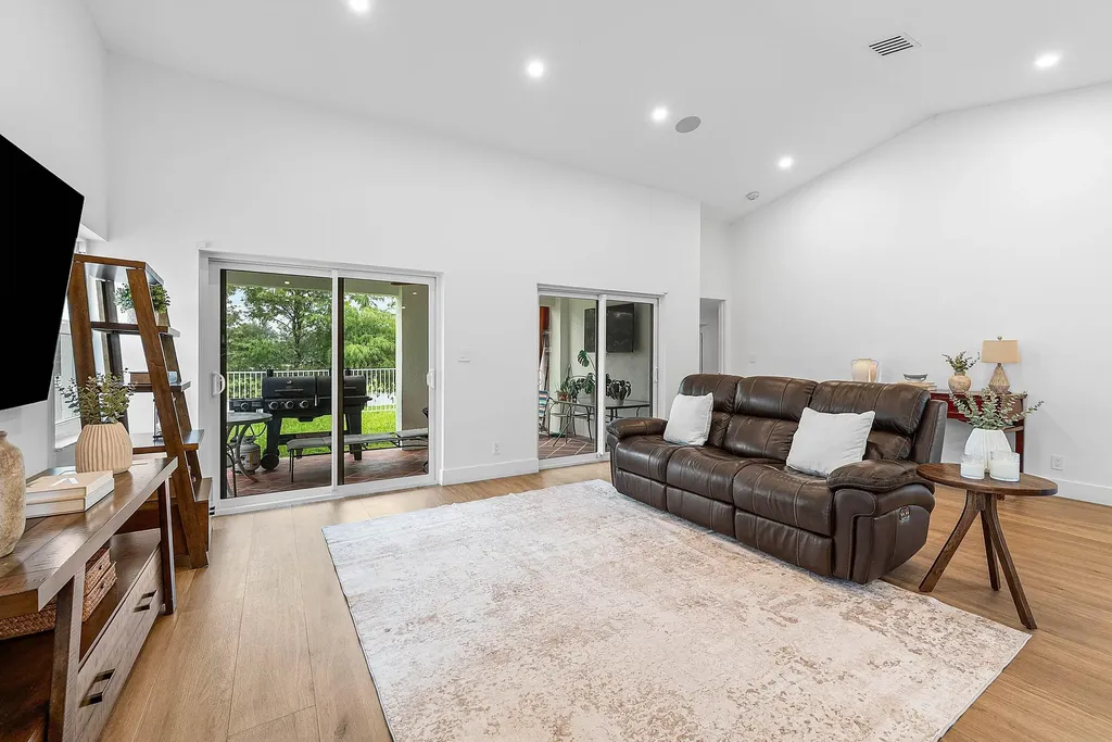 2721 Neaton Court Wellington FL 33414