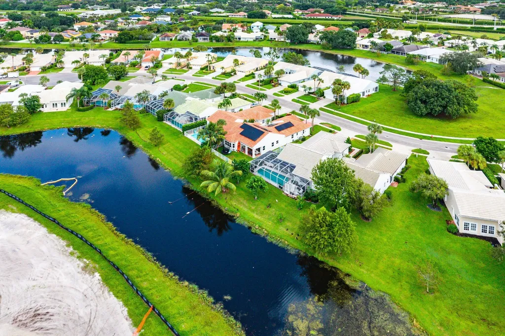 2721 Neaton Court Wellington FL 33414