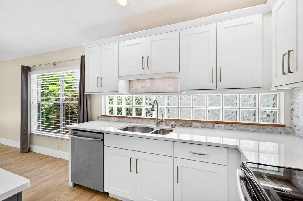 1142 Canoe Point Delray Beach FL 33444