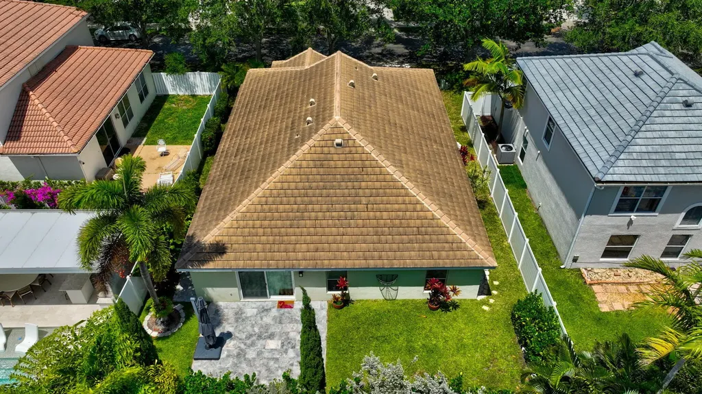 1142 Canoe Point Delray Beach FL 33444