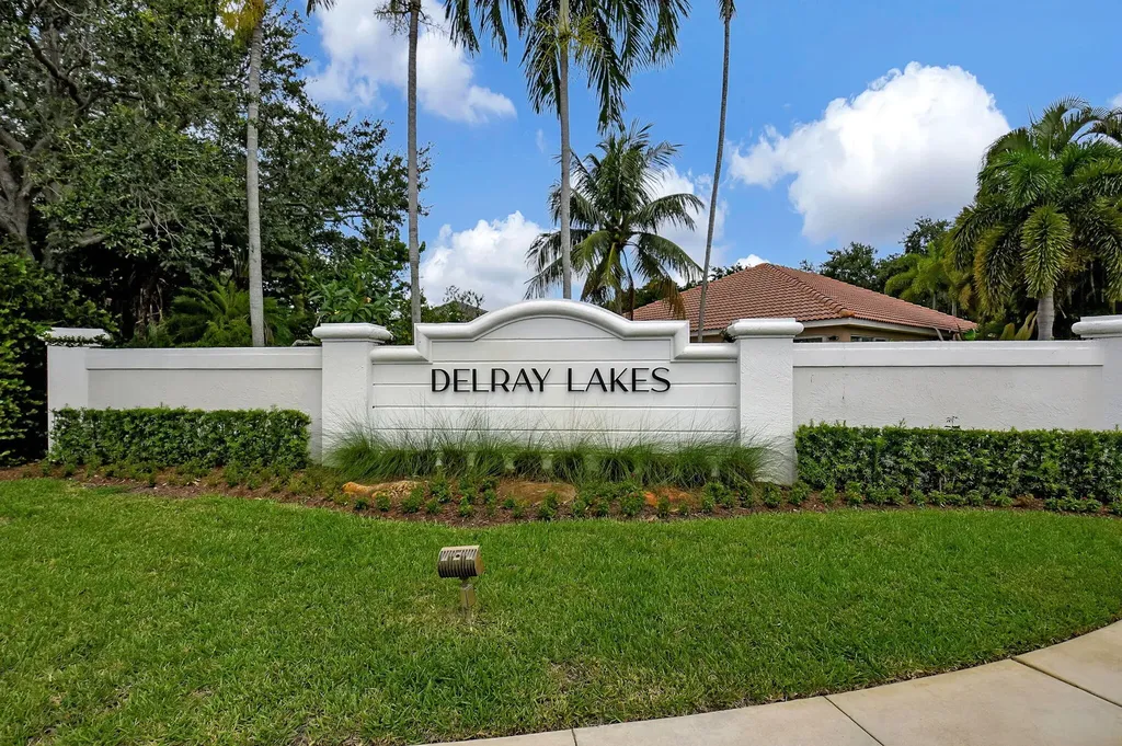 1142 Canoe Point Delray Beach FL 33444