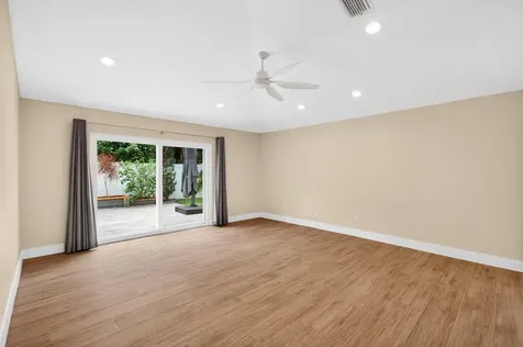 1142 Canoe Point Delray Beach FL 33444