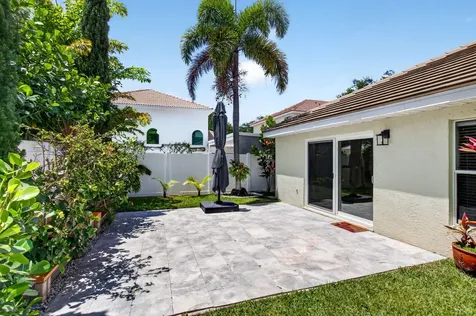 1142 Canoe Point Delray Beach FL 33444
