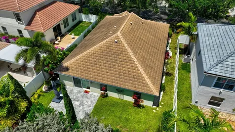 1142 Canoe Point Delray Beach FL 33444