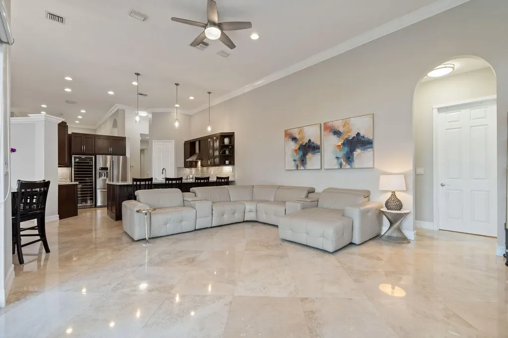 12301 NW 12th Street Plantation FL 33323