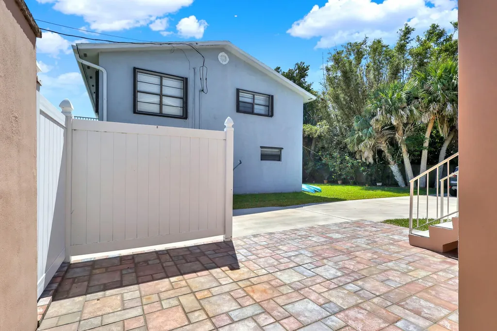 1819 Melaleuca Drive Fort Pierce FL 34949