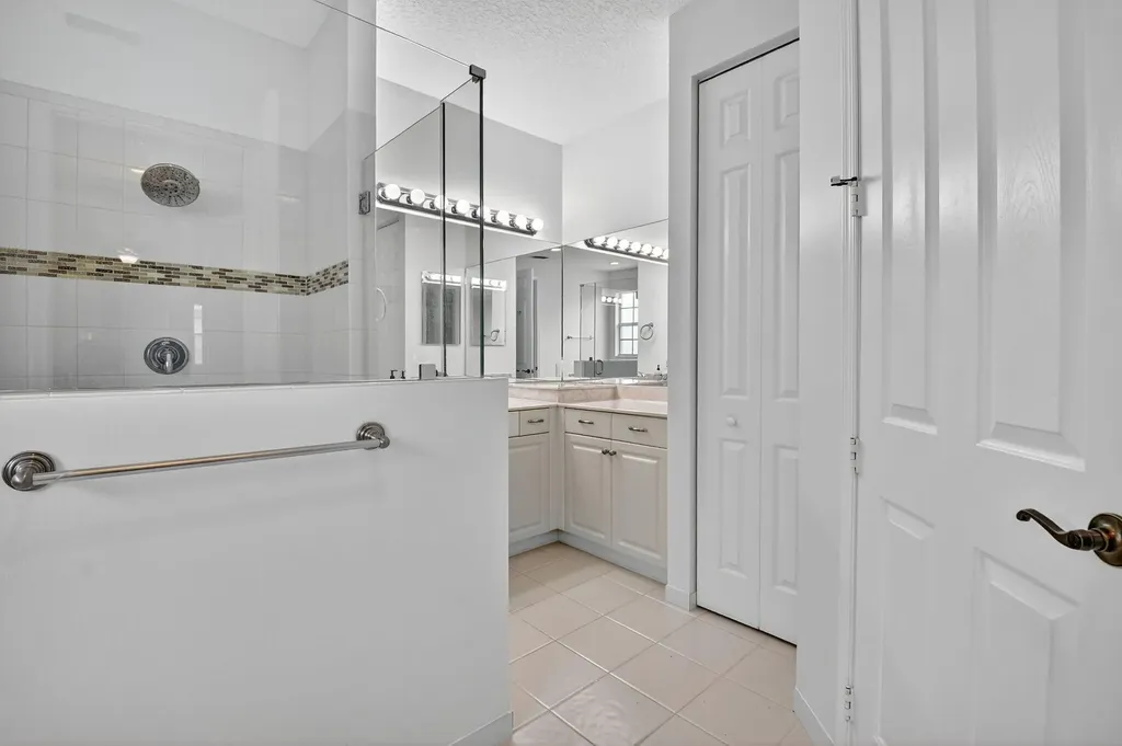 9917 Cobblestone Creek Drive Boynton Beach FL 33472