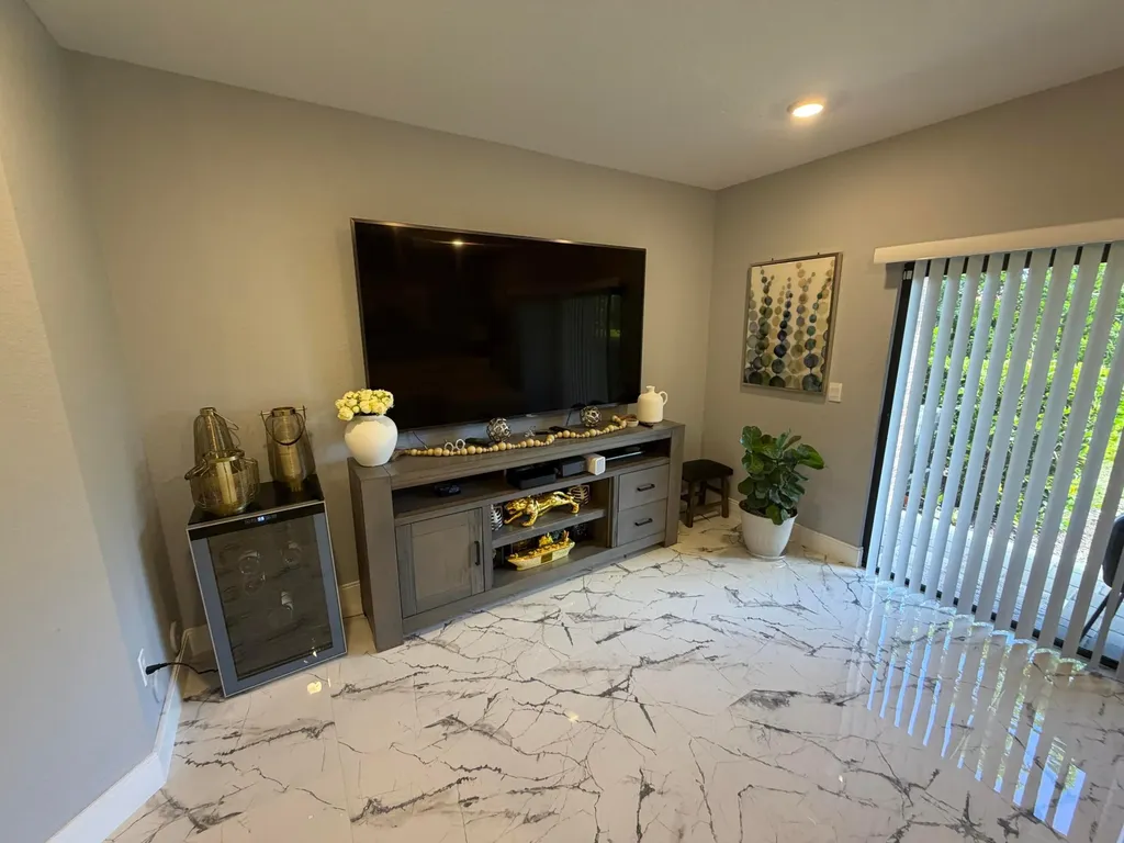 178 SE 5th Court SE Deerfield Beach FL 33441